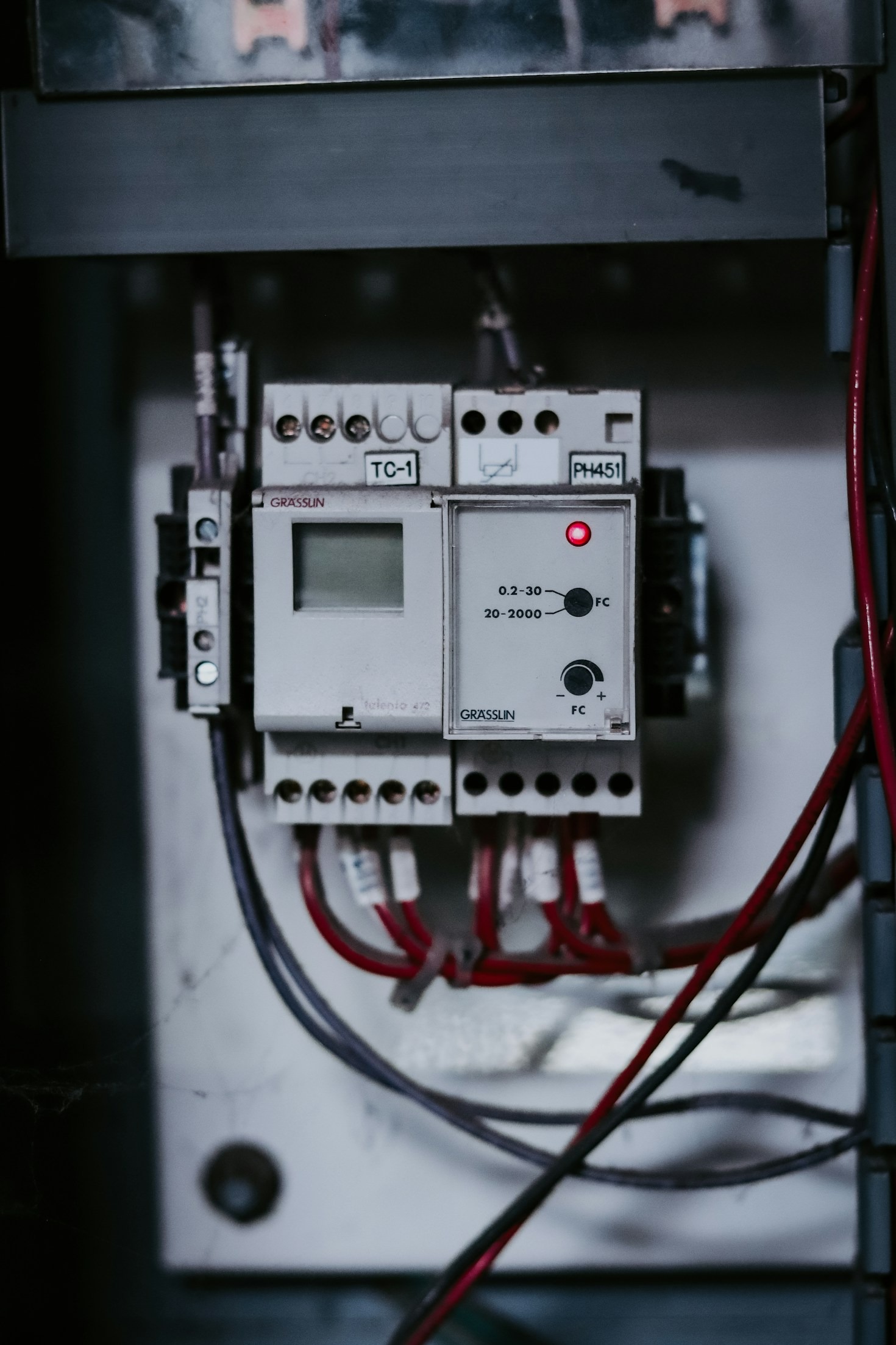 A importância de serviços elétricos 24 horas